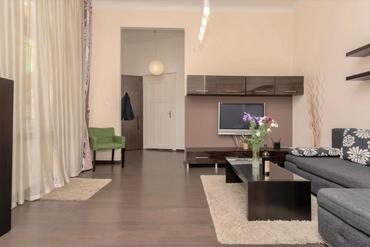 Corvina Apartment Budapest With Free Private Parking Zewnętrze zdjęcie